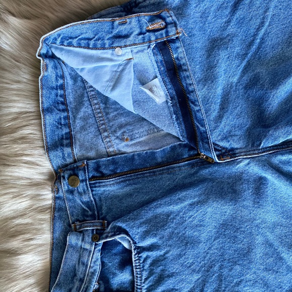 Chic Vintage Jeans - Picture 5 of 11